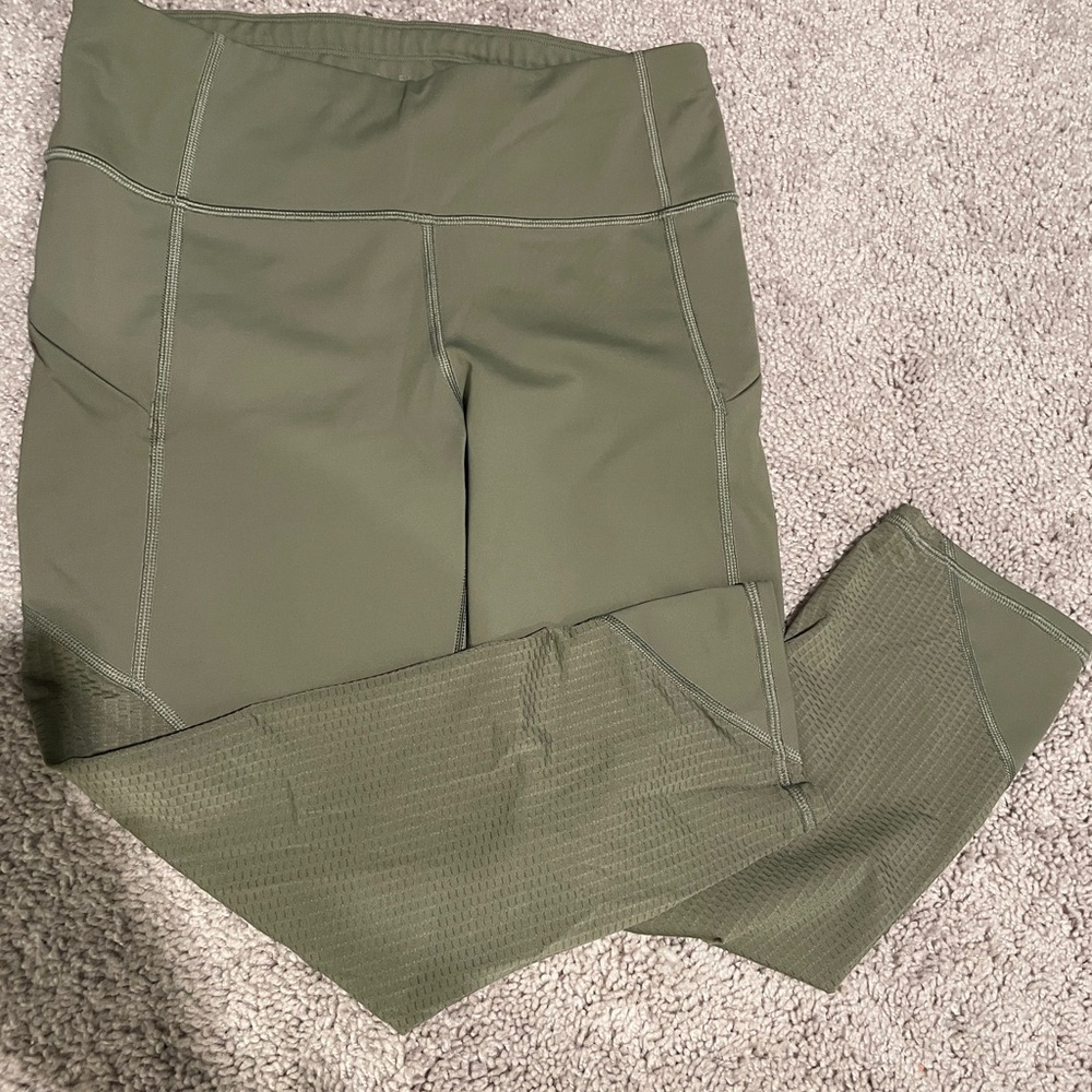 Athleta Olive Green Capri Leggings